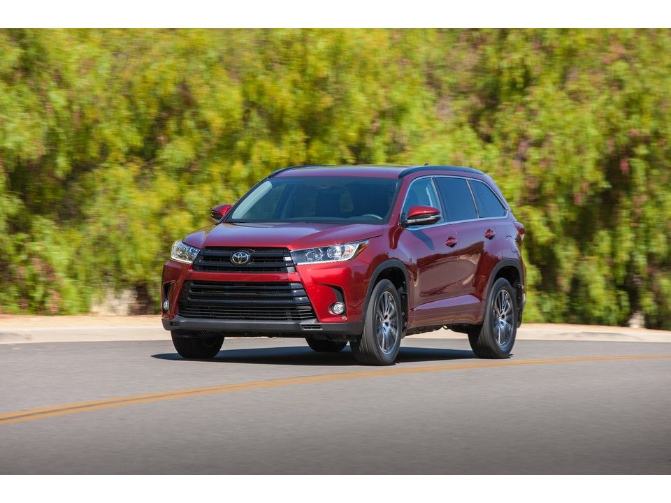 2019_Toyota_Highlander_1