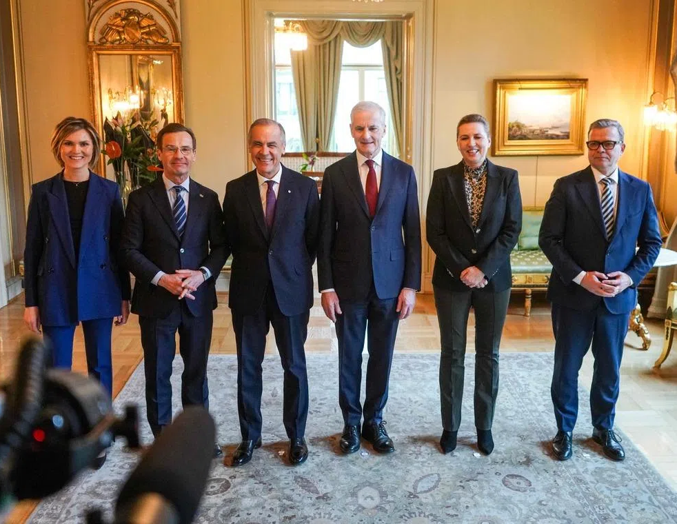 极新棋局与战火下的抉择：卡尼穿梭“夹缝”，加拿大尝试走自己的路