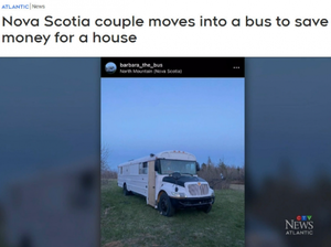 加拿大情侣改造校车，每月狂省1500加元