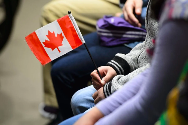 加拿大省提名移民仅抽选8国公民,没有中国
