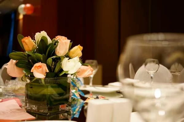 2025她励量年会｜杰出女性颁奖盛典, 邀您共赴繁花之约!